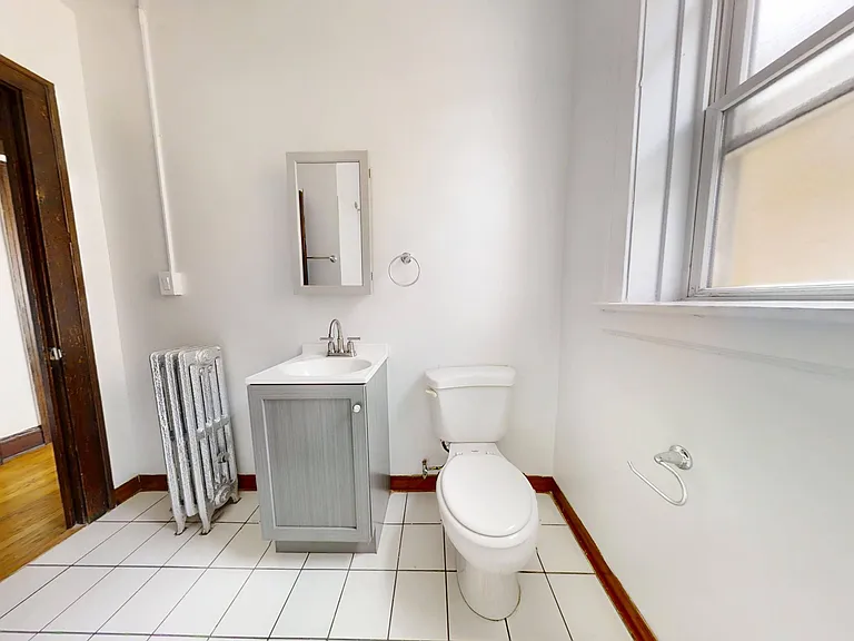 4205-11 W. Fullerton — Photo 11