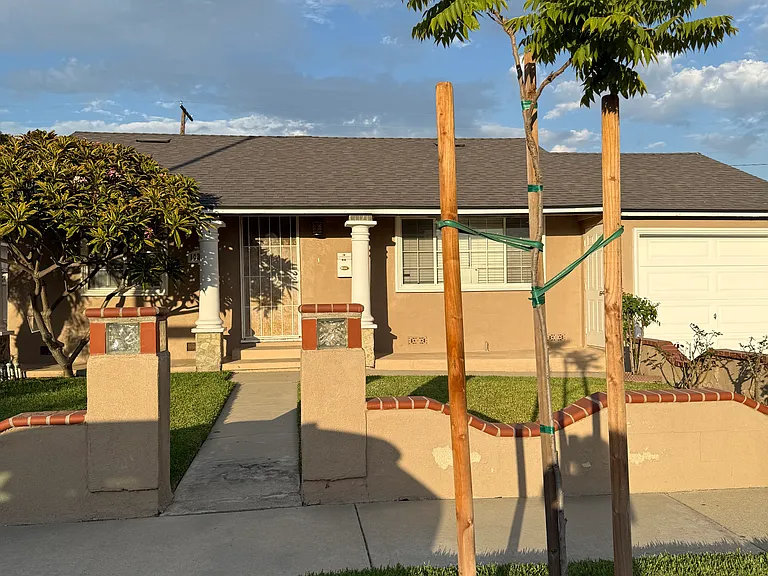 Harvest Ave — Photo 1