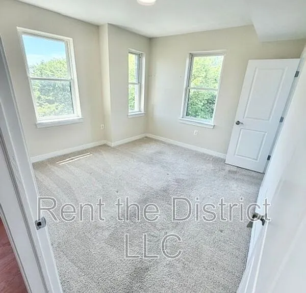4800 Georgia Ave NW #402 — Photo 6