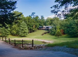 1 Sanctuary Trl, Saint Joseph, MO 64505