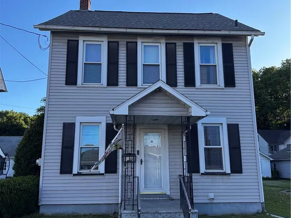 5128 3rd St, Whitehall, PA 18052
