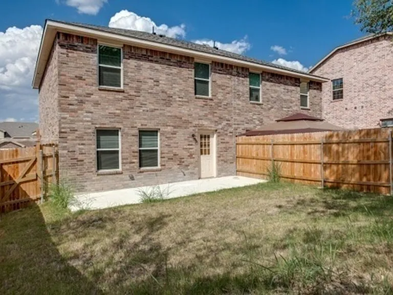 909 Parkplace Rdg — Photo 23