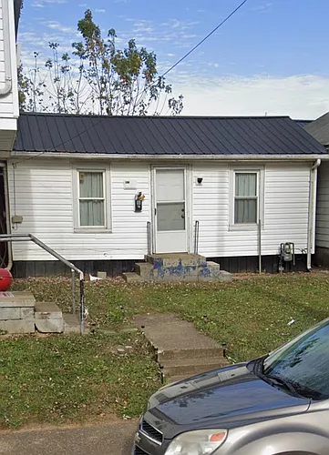 925 E 6th St #1 Photo 1