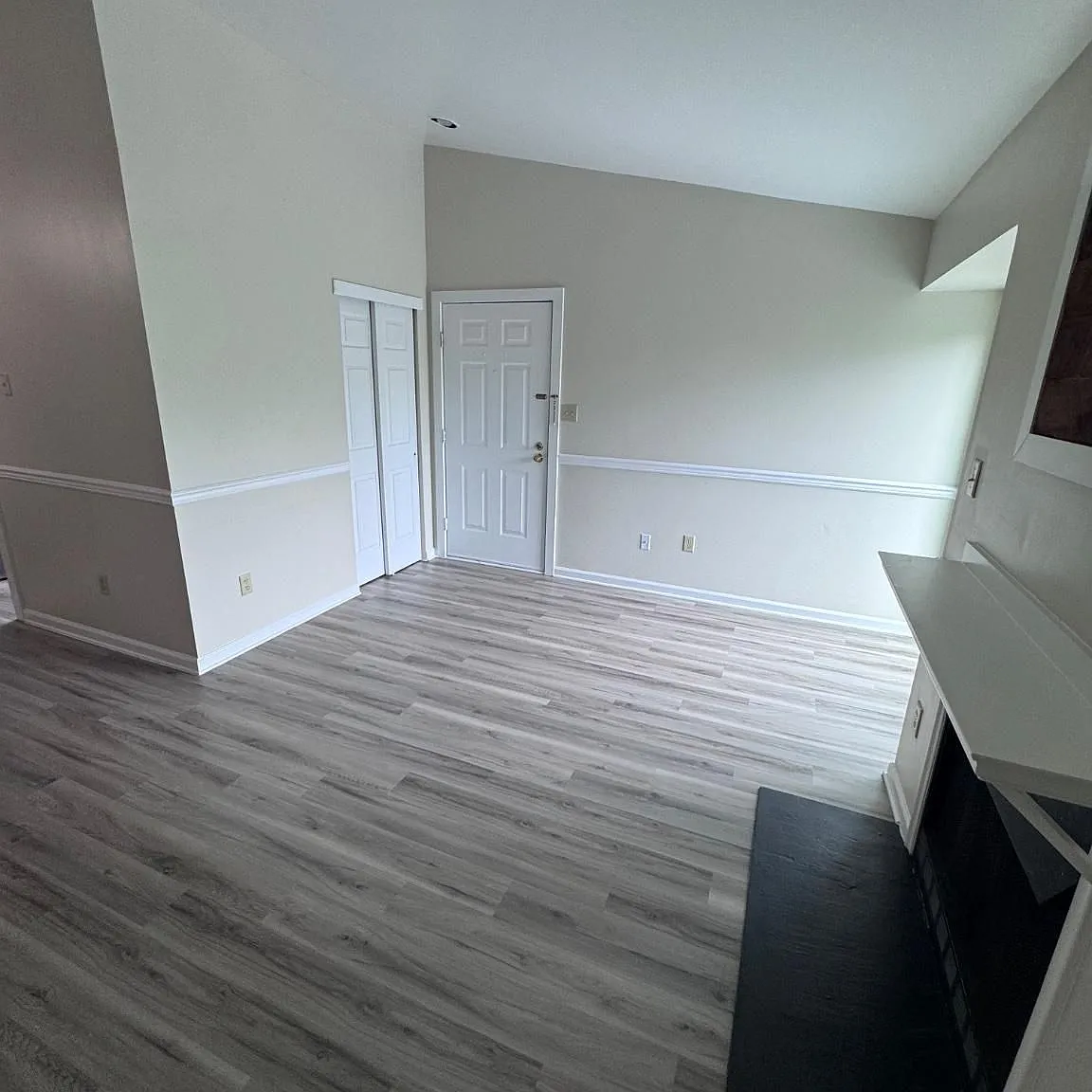 1 bed, 1.0 bath, 654 sqft, $1,900 — Photo 4