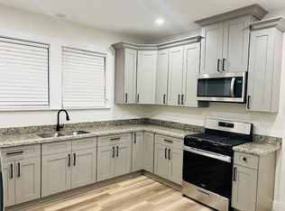 1206 Dolhonde St, Gretna, LA 70053