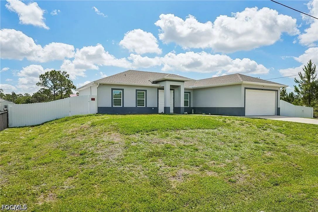3 bed, 2.0 bath, 1621 sqft, $2,700 — Photo 4