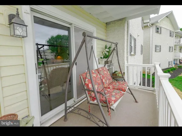 1 Warren Lodge Ct APT 1D, Cockeysville, MD 21030