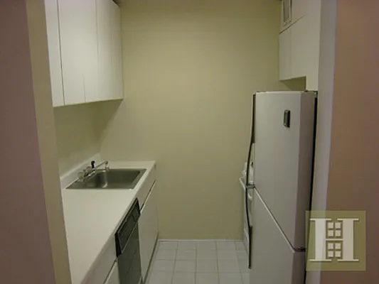 Rented by Halstead Real Estate | media 4