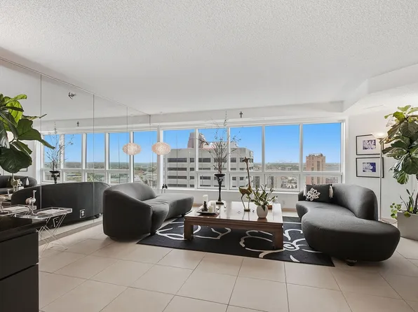 168 6th St E Unit 3206, Saint Paul, MN 55101