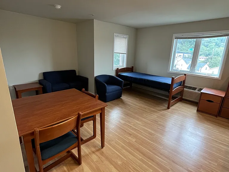 165-169 Barclay St #602 — Photo 3
