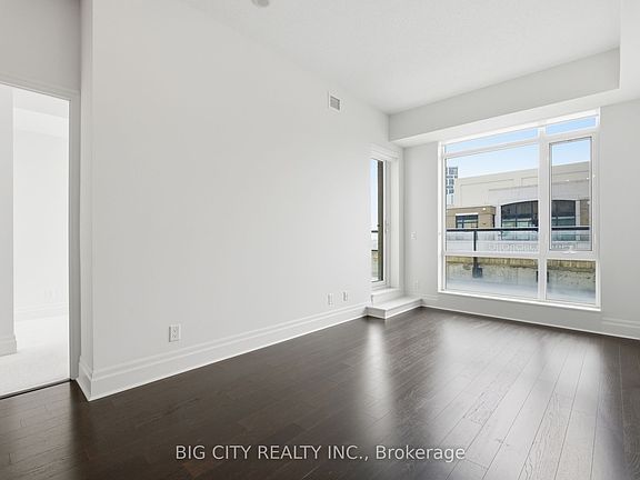 2nd image of 131 Upper Duke Cres #1005