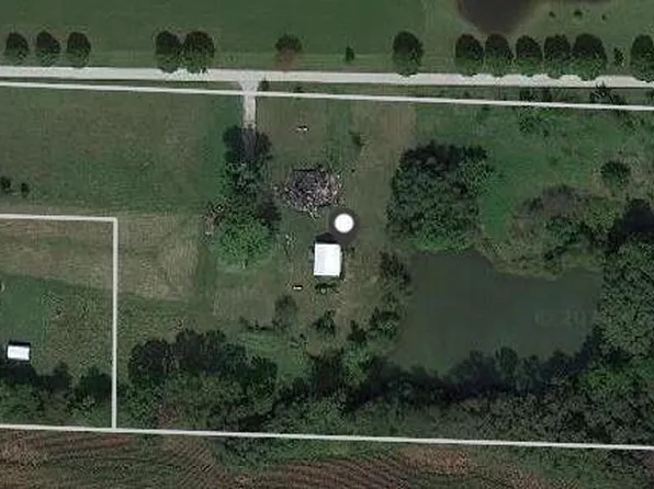 356 Hall Ln, Sorento, IL 62086