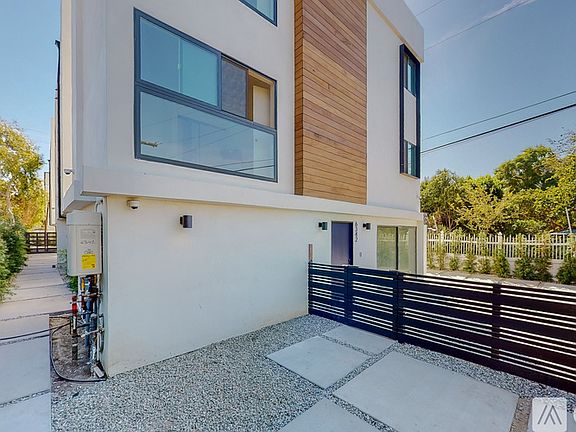 2nd image of 6344 Camellia Ave #6344