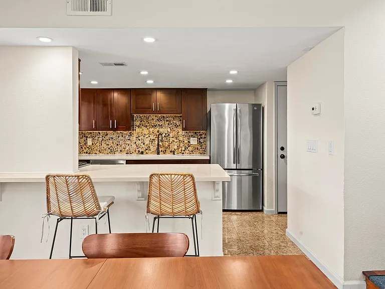 1024 Wilbur Ave #3 — Photo 3