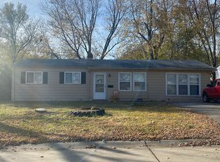 37 Boles Ave, Wentzville, MO 63385