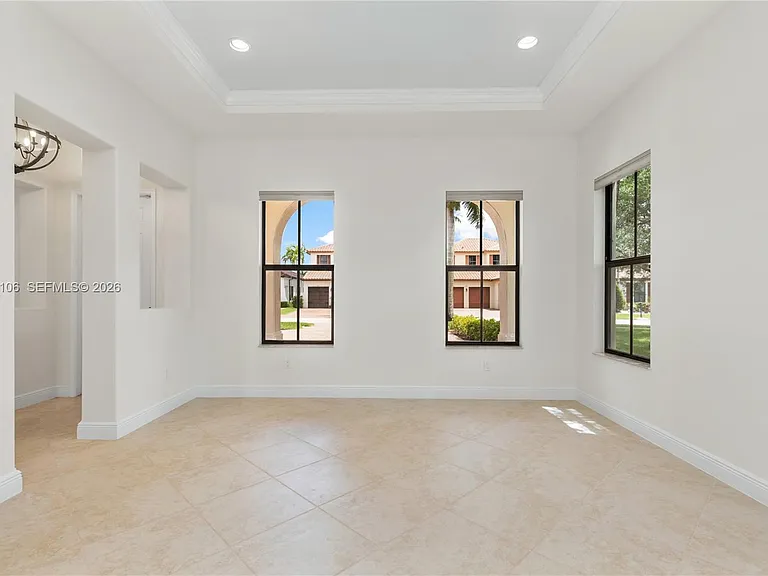 8420 NW 33rd St — Photo 16
