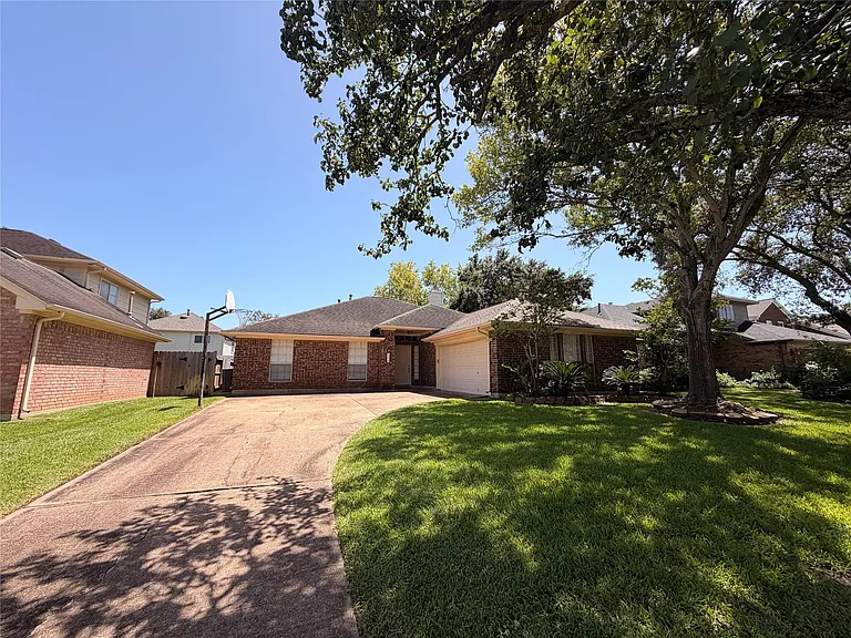 6518 Smoke Tree Ln — Photo 2