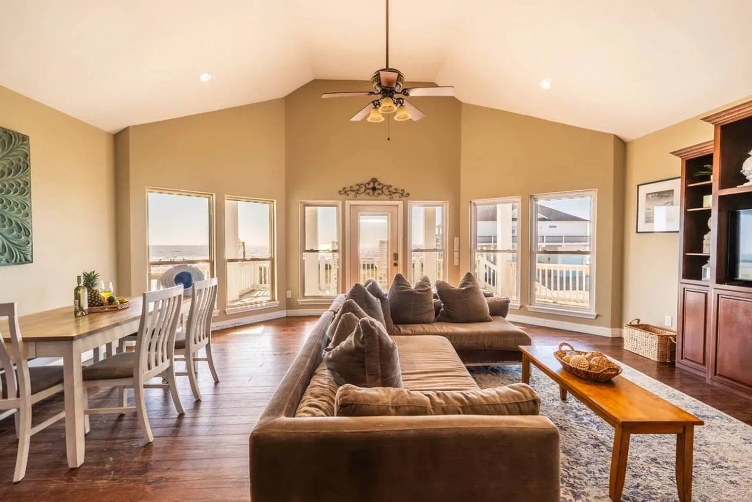 4 bed, 2.0 bath, 2335 sqft, $3,888 — Photo 1