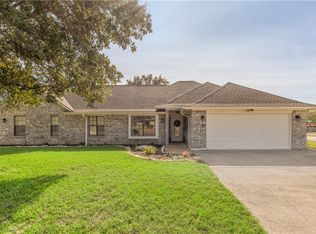 2800 Wessex Ct, Bryan, TX 77802