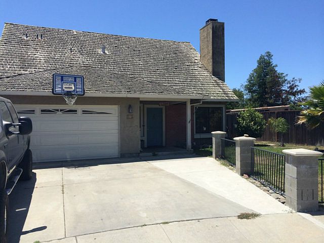2nd image of 209 Plum Hill Dr