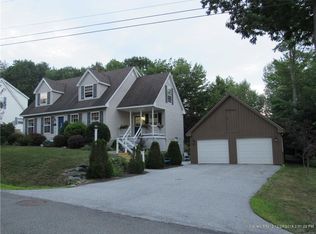 39 Forest Hl, Bucksport, ME 04416