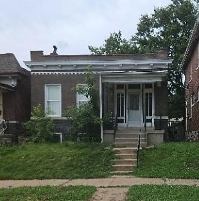 1st image of 3707 S Spring Ave