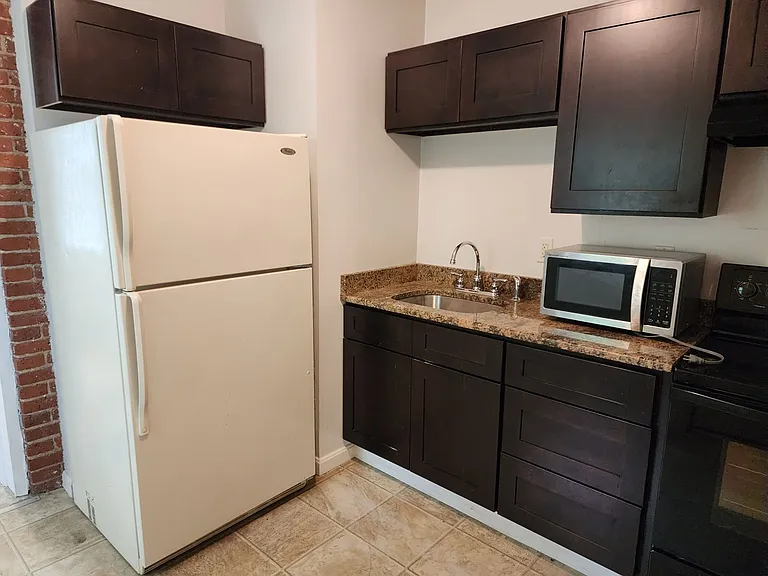 1113 E. King St. — Photo 3
