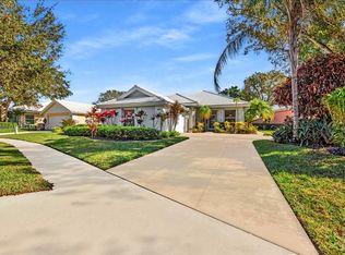 8697 Doverbrook Dr, Palm Beach Gardens, FL 33410