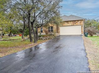 180 Twin Lake Trl, Spring Branch, TX 78070