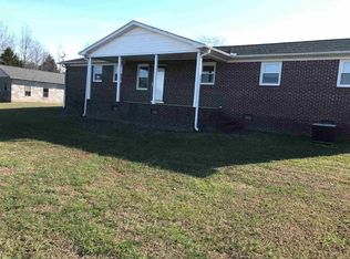 310 Rhodes Rd, Woodruff, SC 29388