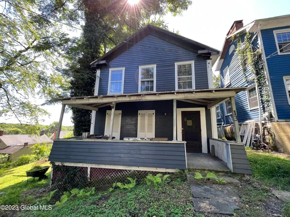13 Washington Avenue, New Baltimore, NY 12124