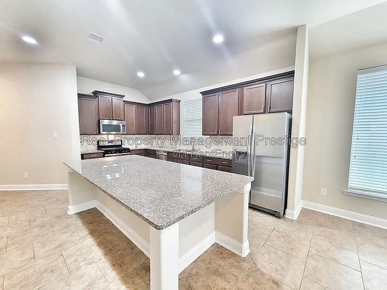 4820 Piares Ln — Photo 16