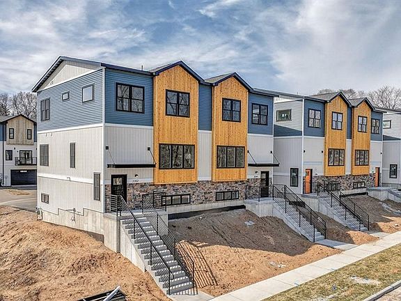 3rd image of 2318 1st Street