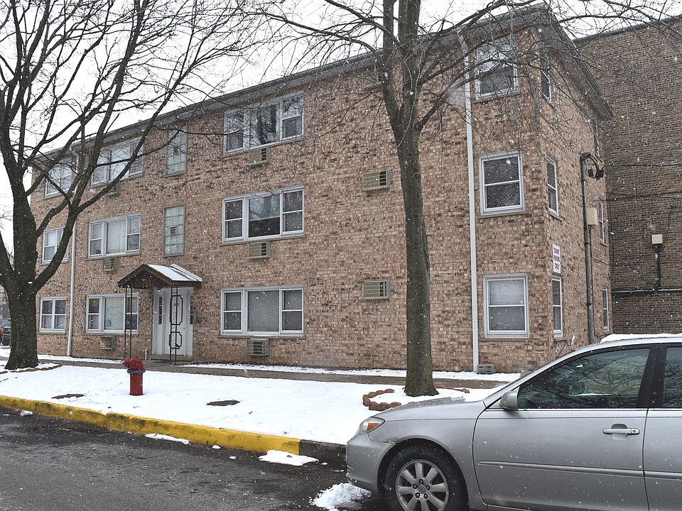 1st image of 5235 W Leland Ave