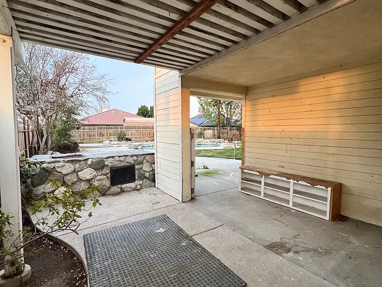 4117 Abbott Dr — Photo 12