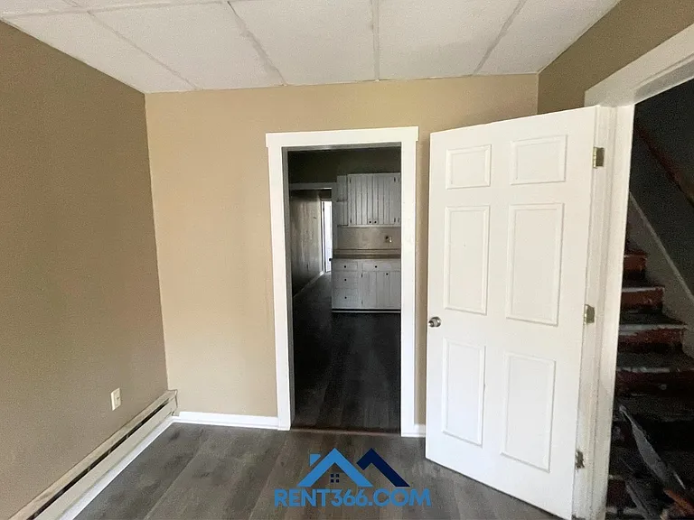 929 Center St #2 — Photo 9