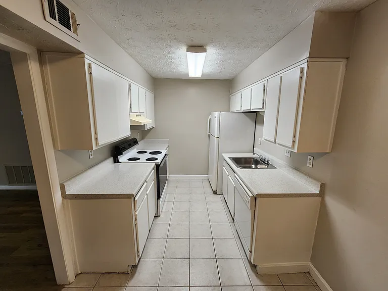 9400 Roberts Dr #3D — Photo 11