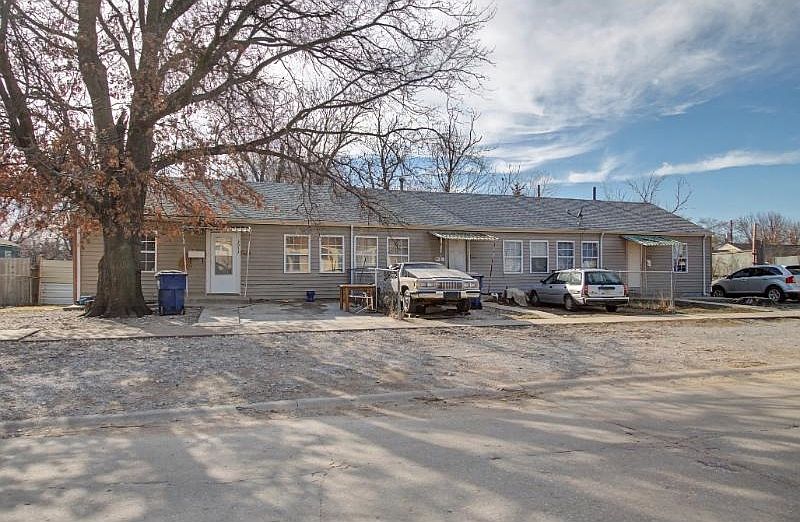 1st image of 2937 S Rutan St