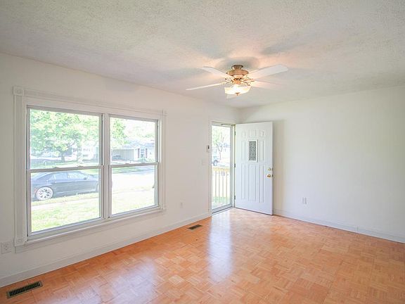 4th image of 133 Wilson Park Ln