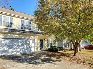 2806 Maple Ridge Dr, Durham, NC 27704