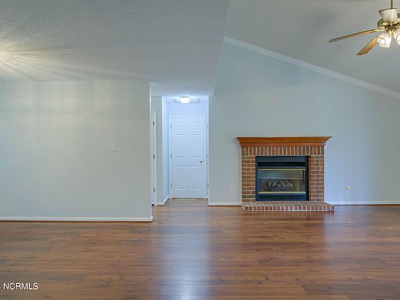 4th image of 953 Lynchburg Drive