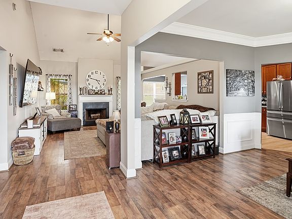 5th image of 50 Lee Road 2138