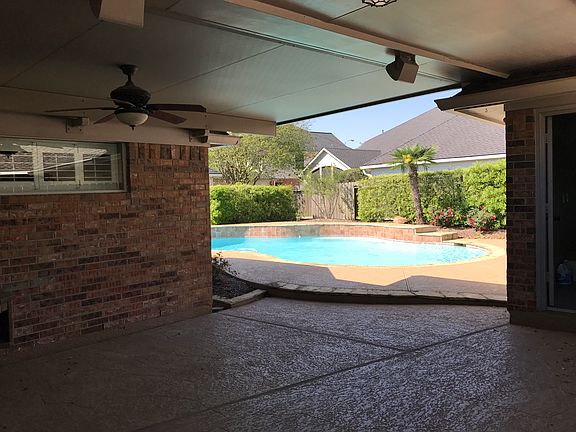 3rd image of 5914 Coral Springs Ct
