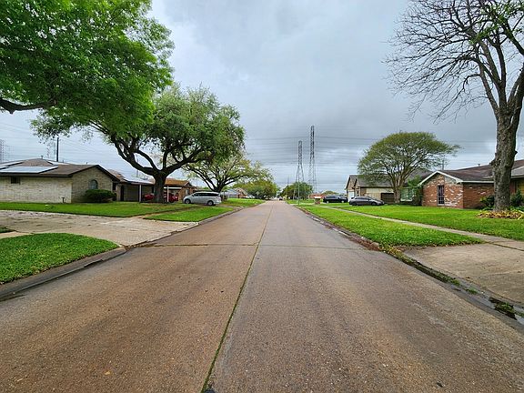 4th image of 707 Glenmore Dr