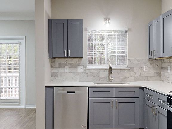 Creekside at White Oak Renovated Kitchens