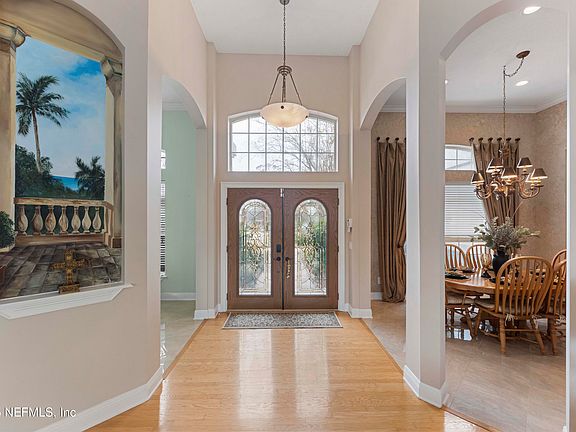 3rd image of 12758 MUIRFIELD Boulevard S