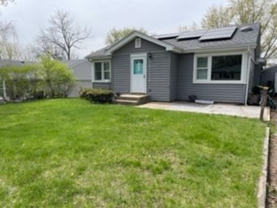 1317 Washington St, Lake In The Hills, IL, 60156