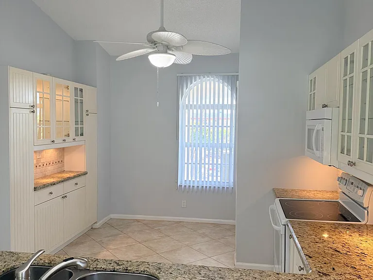 2351 NE 14th Street Cswy #537 — Photo 10