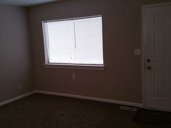 4th image of 1265 North Blvd