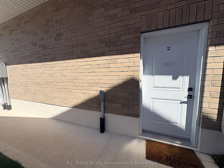 451 Woodridge Dr #2 — Photo 2